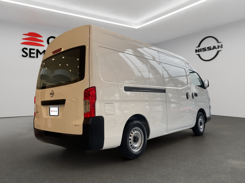 Nissan Comerciales Urvan Panel 4 pts. Amplia, TM5, a/ac. 2024